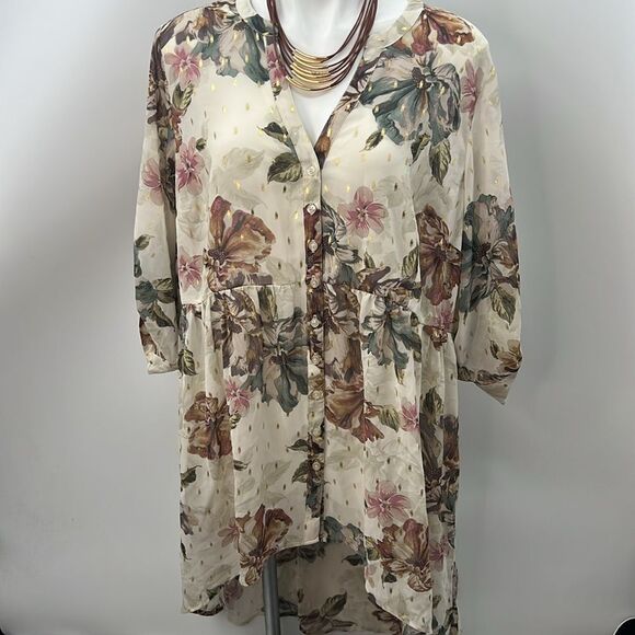 Torrid size 3 hi lo floral button up blouse - Picture 2 of 6